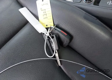 2018 Audi Q3 2.0T Premium/2.0T Sport Premium z USA, uszkodzony, nr VIN WA1ECCFS1JR028856